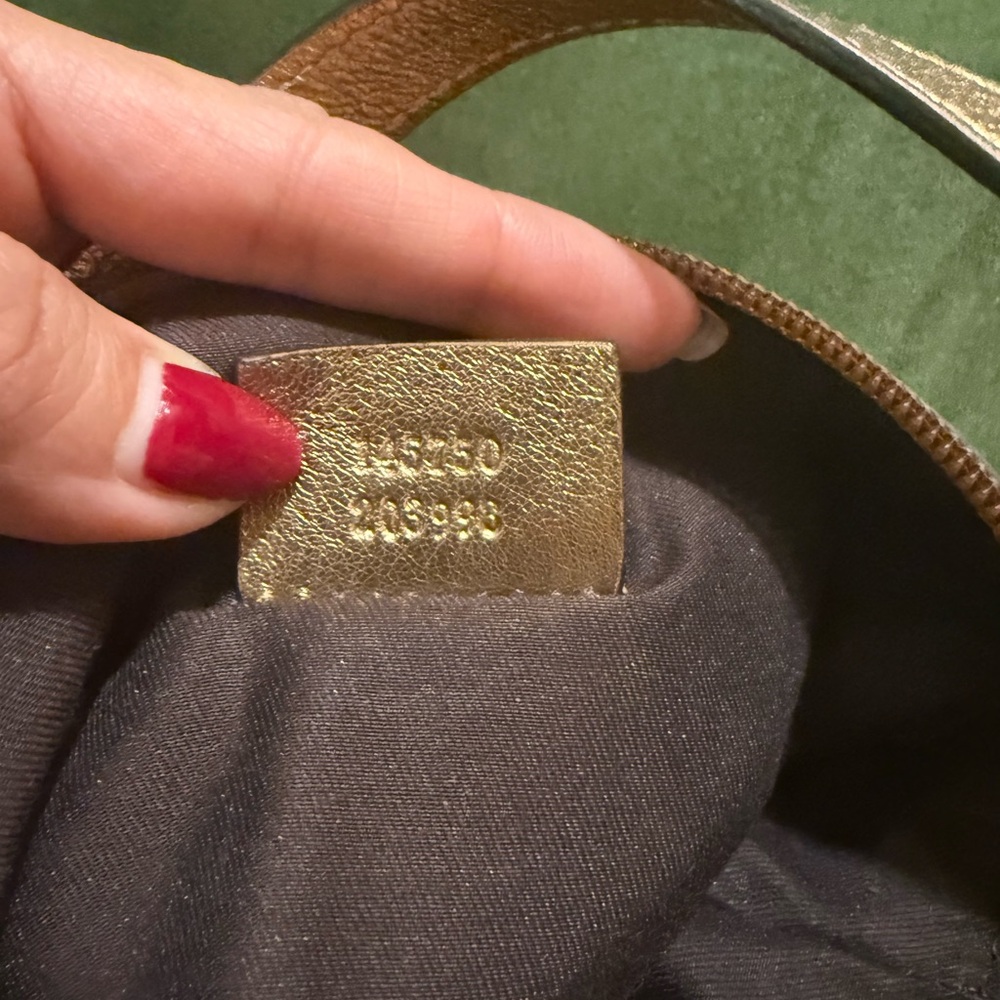 Gucci Tan Monogram Shoulder Bag - Picture 7 of 8